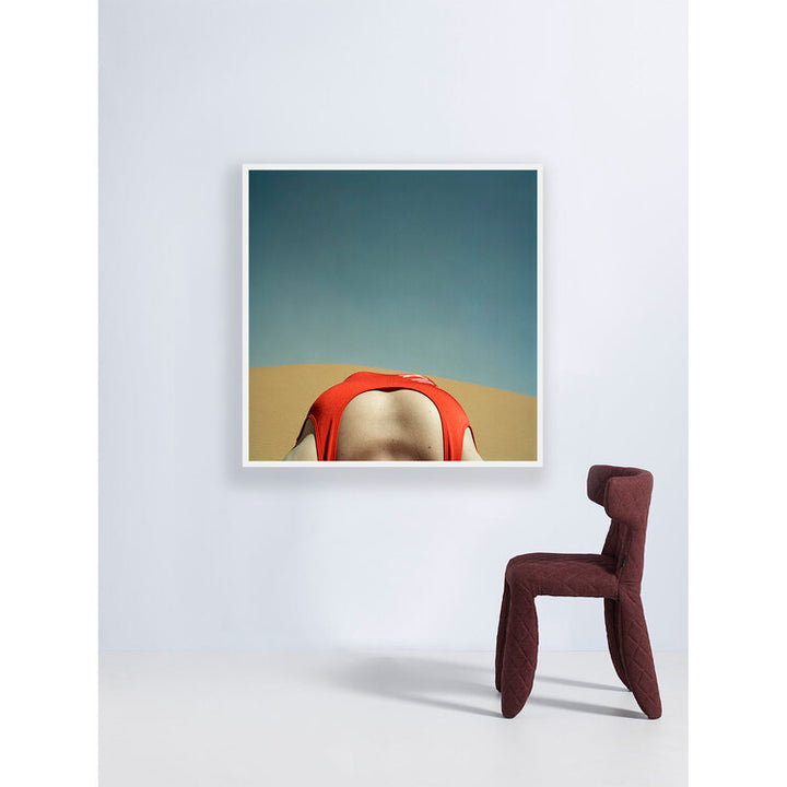 Annelie Vandendael is a photographer born in Belgium and raised in France. Inspired by the tendency of fashion photography to manipulate subjects and the human body, and believing that this process of falsifying feminine beauty is extremely damaging, she seeks to represent real, authentic people, keeping intact their imperfection.