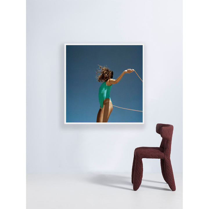 Annelie Vandendael is a photographer born in Belgium and raised in France. Inspired by the tendency of fashion photography to manipulate subjects and the human body, and believing that this process of falsifying feminine beauty is extremely damaging, she seeks to represent real, authentic people, keeping intact their imperfection.