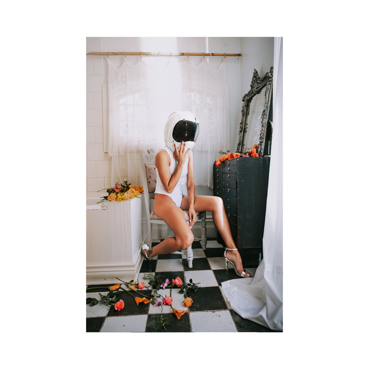 Daniel Anderson is not only an extremely accomplished Photographer, but an entirely intriguing artist. His mind is swarming with imagery that erupts constantly into ever evolving portraiture exploring human identity, emotion and existence.