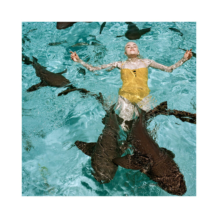 Annelie Vandendael is a photographer born in Belgium and raised in France. Inspired by the tendency of fashion photography to manipulate subjects and the human body, and believing that this process of falsifying feminine beauty is extremely damaging, she seeks to represent real, authentic people, keeping intact their imperfection.