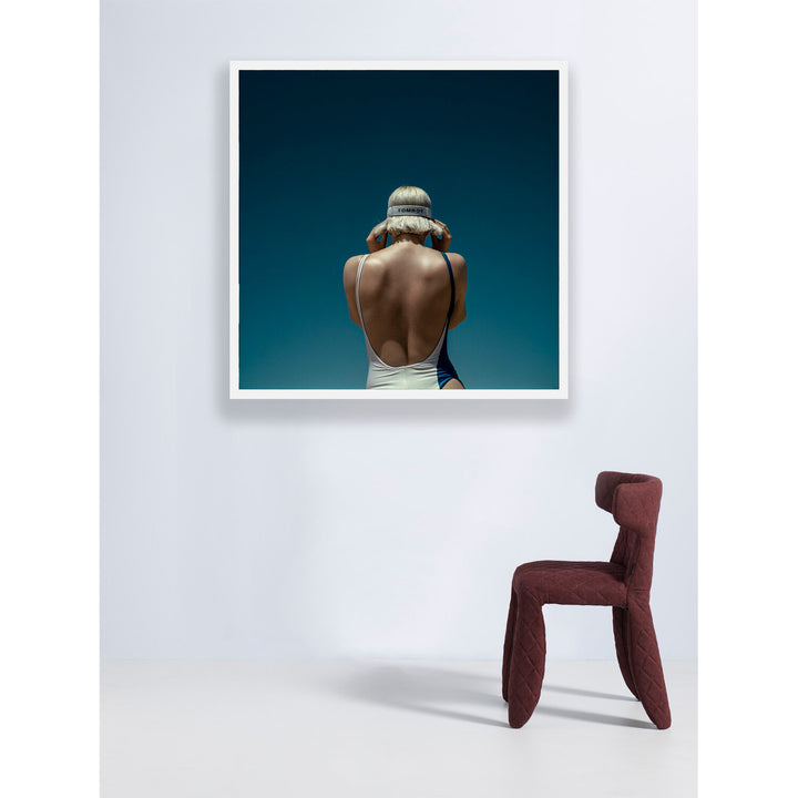 Annelie Vandendael is a photographer born in Belgium and raised in France. Inspired by the tendency of fashion photography to manipulate subjects and the human body, and believing that this process of falsifying feminine beauty is extremely damaging, she seeks to represent real, authentic people, keeping intact their imperfection.