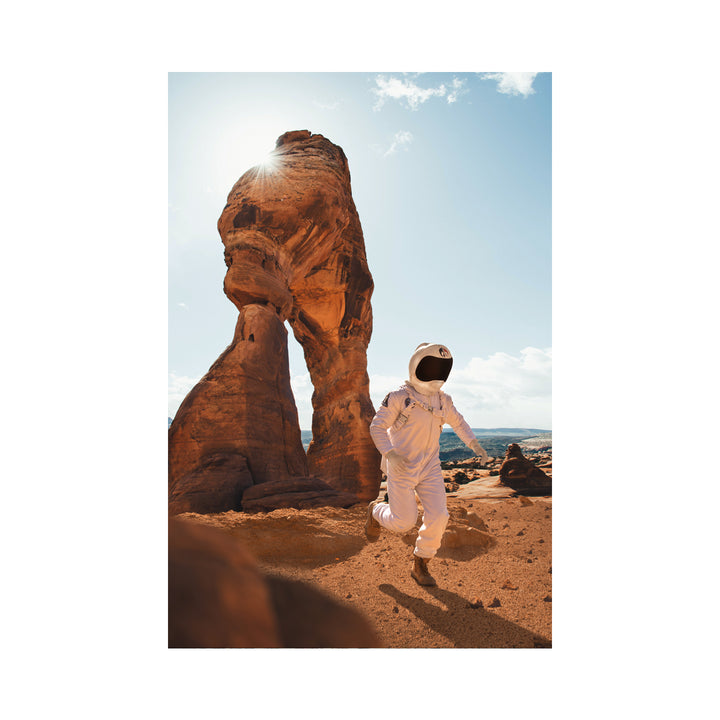 Daniel Anderson is not only an extremely accomplished Photographer, but an entirely intriguing artist. His mind is swarming with imagery that erupts constantly into ever evolving portraiture exploring human identity, emotion and existence.