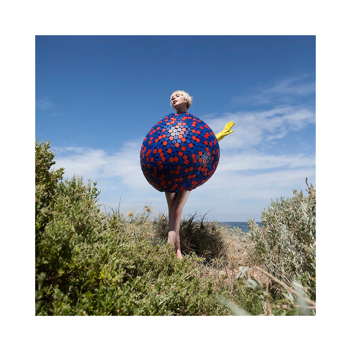 Serap Osman is a fine art photographer based in Melbourne, Australia. She began her formal education at Gazi University in Ankara, Turkey where she studied radio, television and cinema, graduating in 2000.  Upon moving to Melbourne, Serap undertook further study, graduating from the RMIT BA Photography program in 2006. RMIT’s program equipped Serap with the photographic techniques and image editing skills to help her realise her own unique vision.