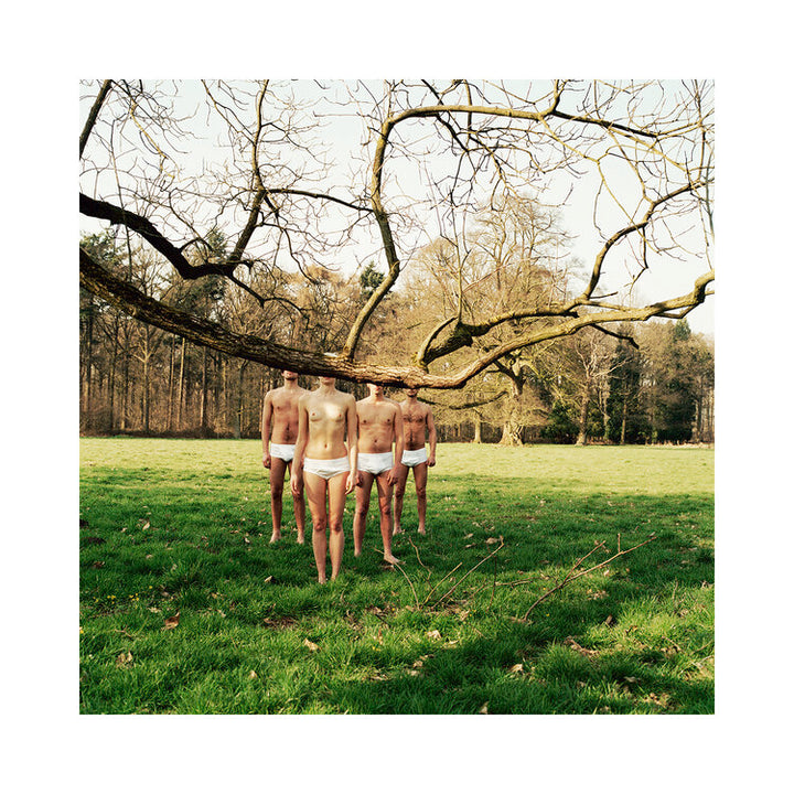 Annelie Vandendael is a photographer born in Belgium and raised in France. Inspired by the tendency of fashion photography to manipulate subjects and the human body, and believing that this process of falsifying feminine beauty is extremely damaging, she seeks to represent real, authentic people, keeping intact their imperfection.