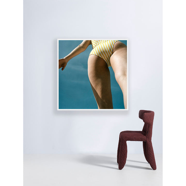 Annelie Vandendael is a photographer born in Belgium and raised in France. Inspired by the tendency of fashion photography to manipulate subjects and the human body, and believing that this process of falsifying feminine beauty is extremely damaging, she seeks to represent real, authentic people, keeping intact their imperfection.